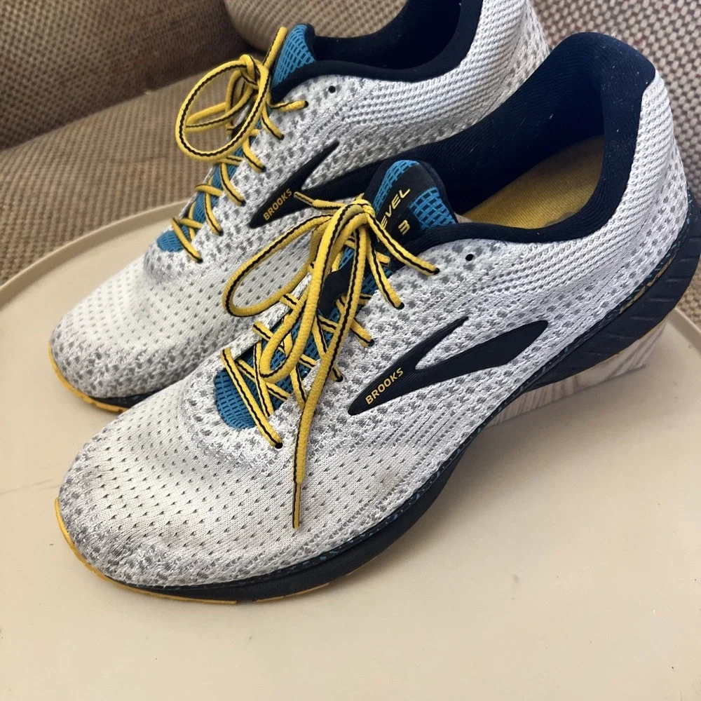 Men Size 14- Brooks Revel 2 White Blue sneakers - 1103141D701